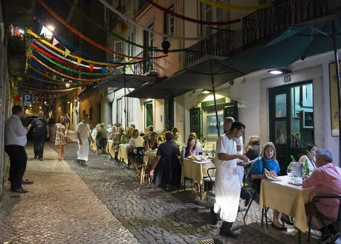 Comfy @ Chiado Appartamento